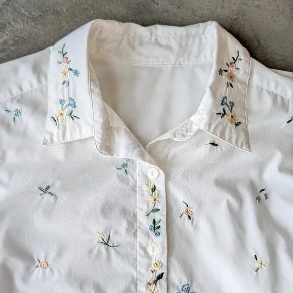 Vintage White Button Down Shirt Colorful Floral Embroidery - Picture 3 of 6